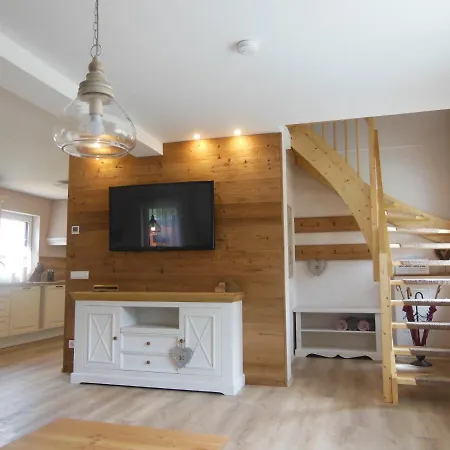 Huchatz Apartment